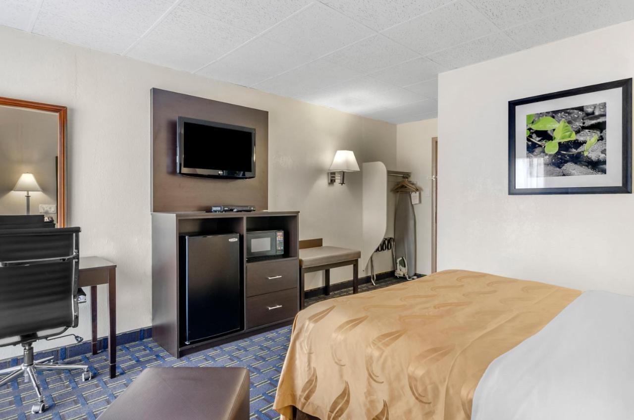 Econo Lodge Waynesboro - Skyline Drive מראה חיצוני תמונה
