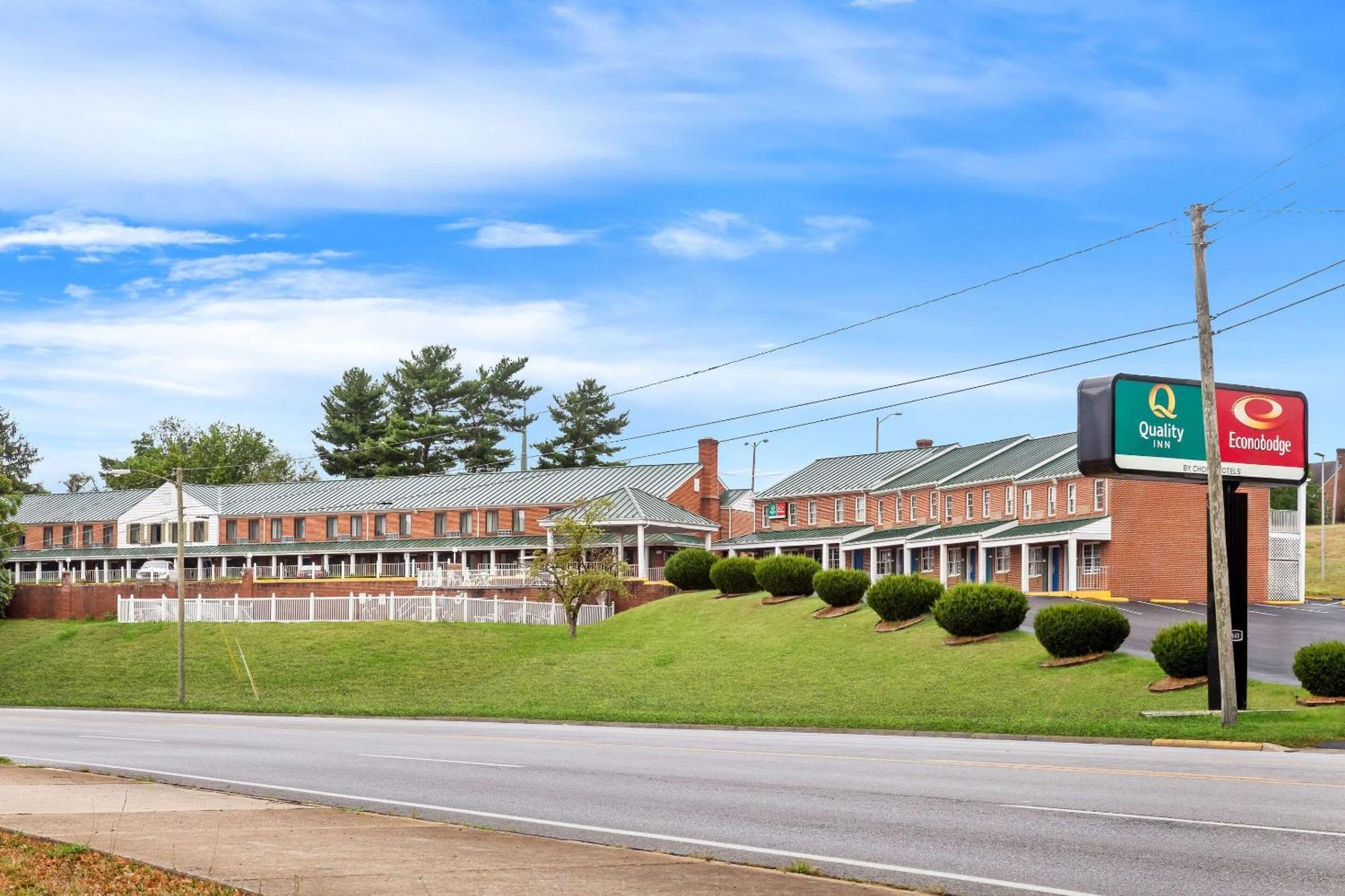 Econo Lodge Waynesboro - Skyline Drive מראה חיצוני תמונה